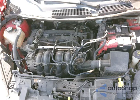 2014 Ford Fiesta z USA, uszkodzony, nr VIN 3FADP48J8EM117104